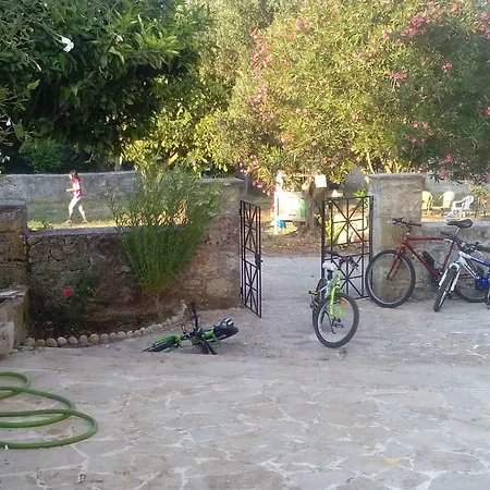 Traditional Country House In Rifi, Kefalonia Semesterbostad